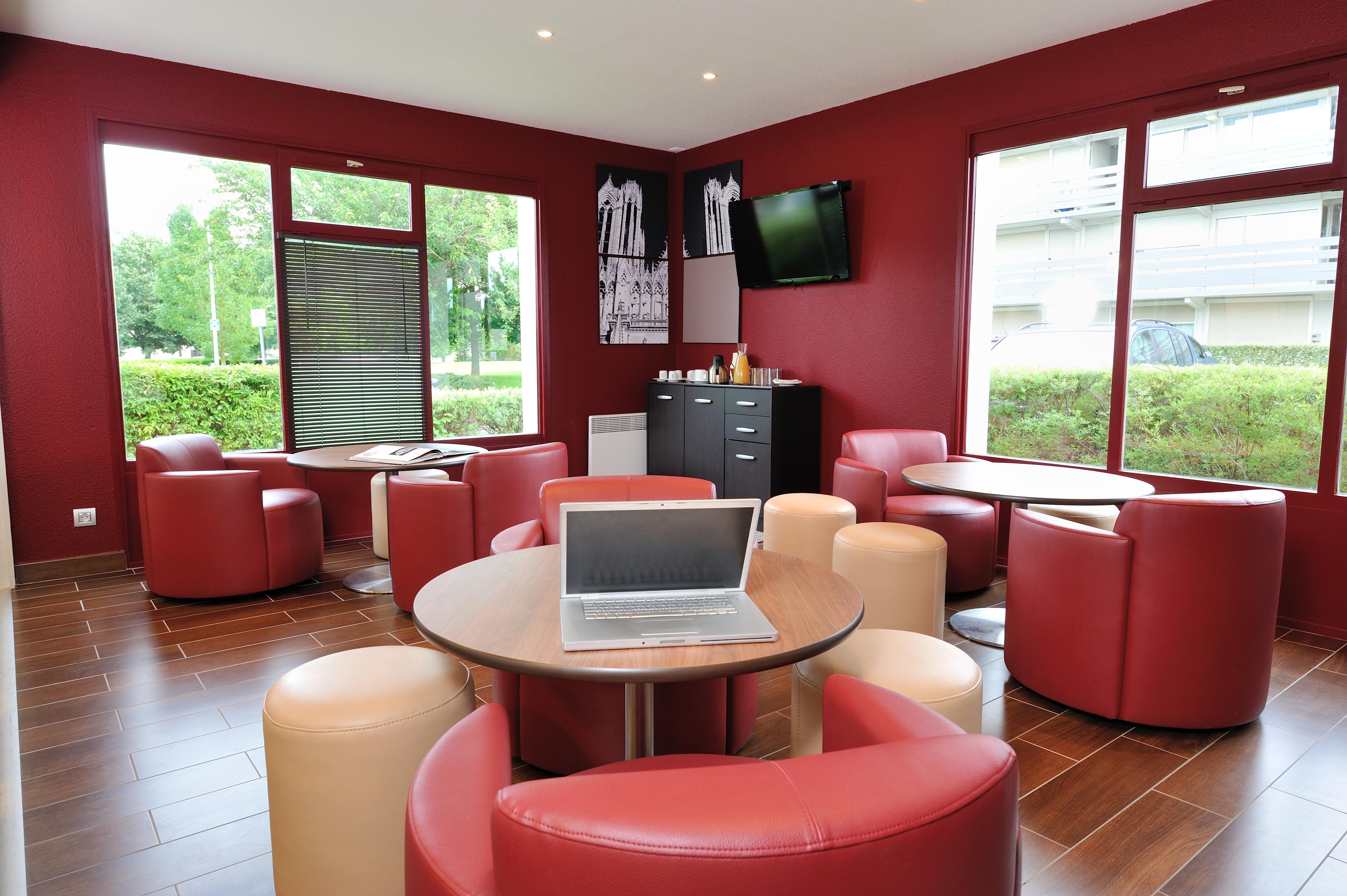 Campanile Reims Est - Taissy Otel Dış mekan fotoğraf