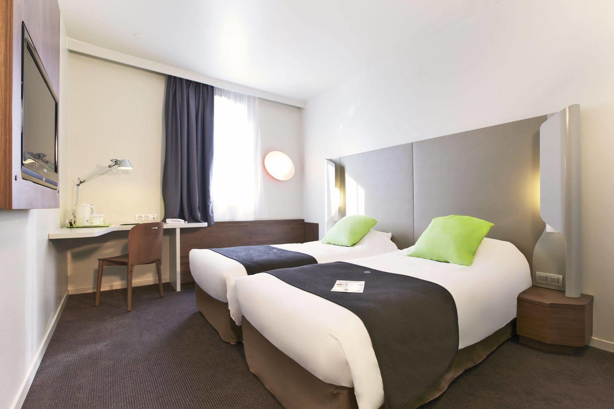 Campanile Reims Est - Taissy Otel Dış mekan fotoğraf